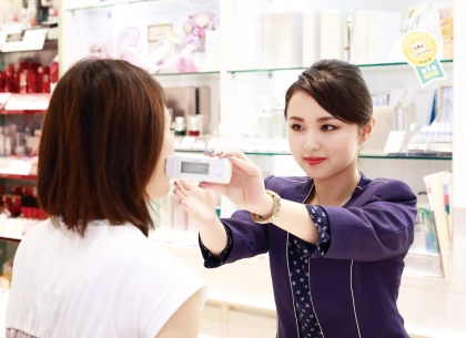 新人賞を受賞！
お客様の気持ちに寄り添えるBAに！