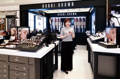 奥深いメイクの世界で学生時代に得たねばり強さを発揮