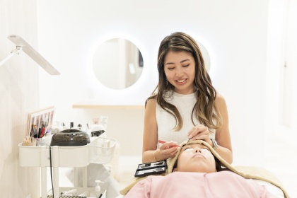 アイリストとして
サロン経営者として
高い目標をめざしたい