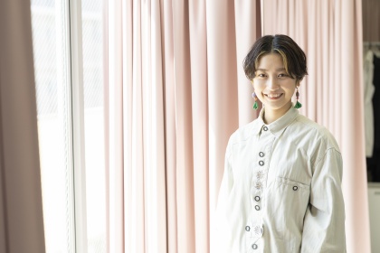 ドレス、花、ヘアメイク
ブライダルのすべてを学んで
プランナーの道を選びました