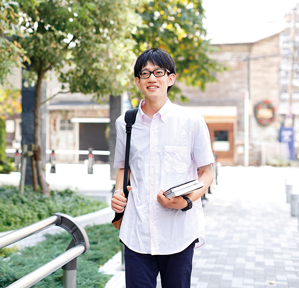 子どもたちに世界の広さを伝えられる指導者をめざします。