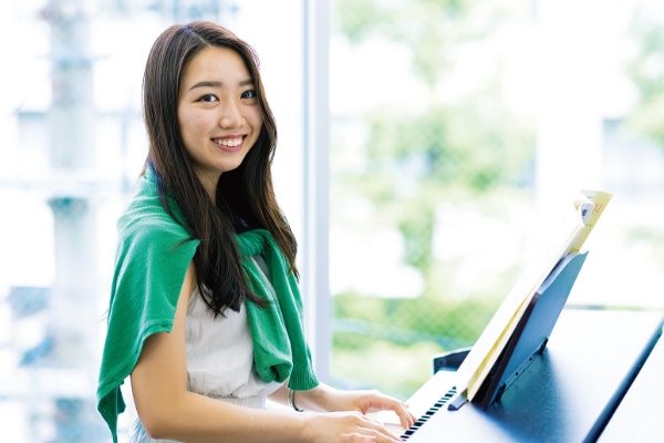 キャンパス内がまるで留学先！話す力が伸びました