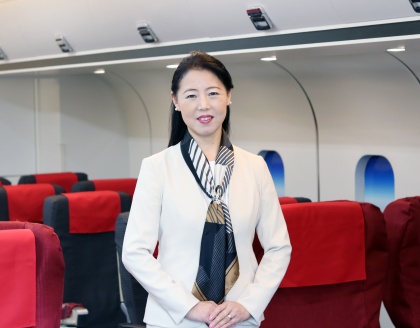 気配りと思いやりの心溢れる航空業界を目指し、ひたむきに努力する学生たちの姿は眩しいほど輝いています。
これからも、皆様の夢をかなえる道のりを全力でサポートいたします。